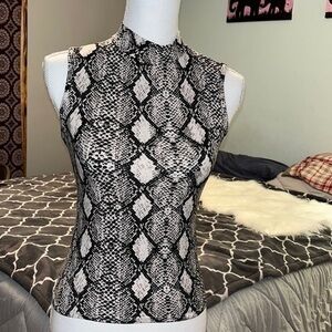 Olivia Rae sleeveless snake print size S women’s top